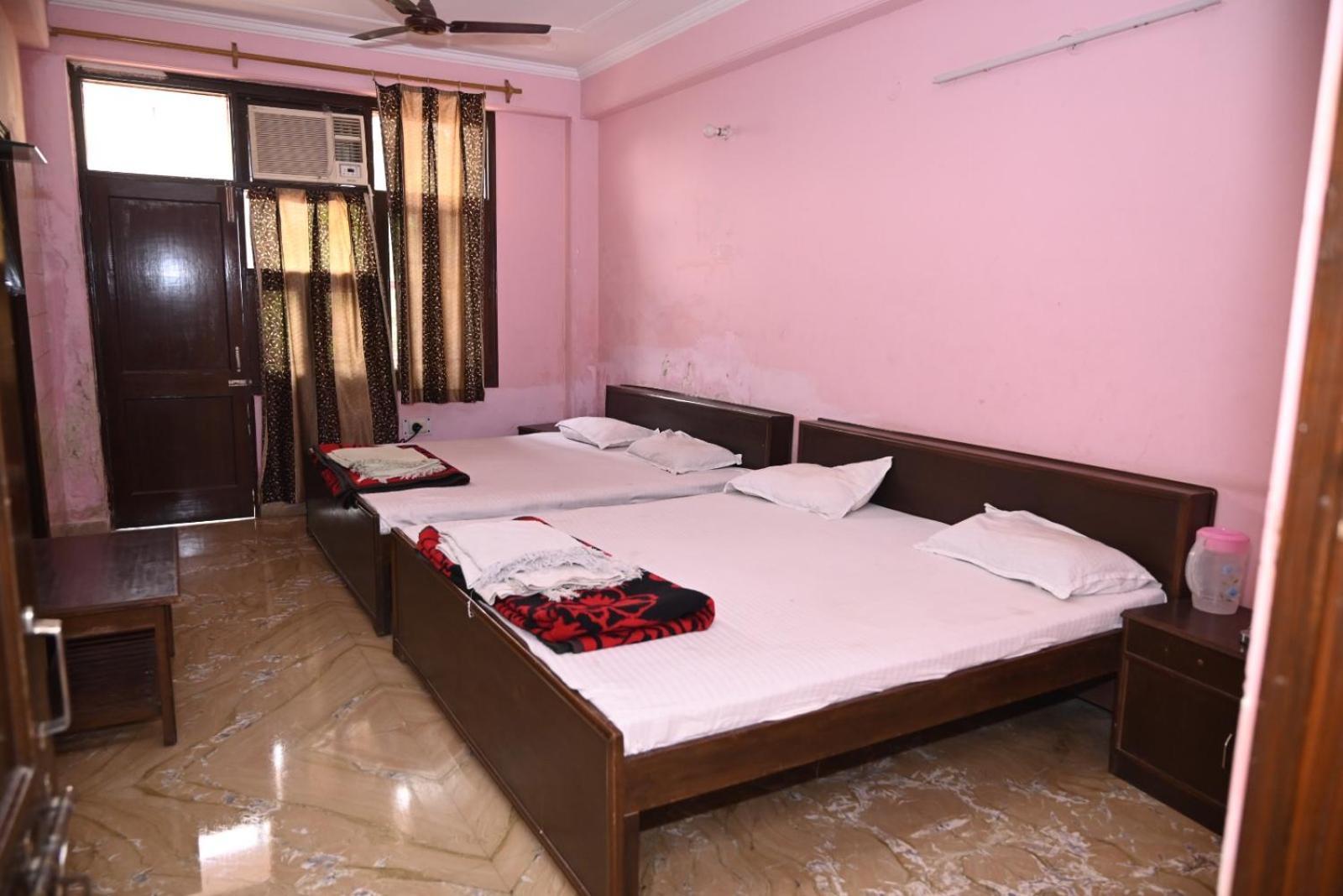 Sarva Darshan Ashram Hotel Haridwār Екстериор снимка